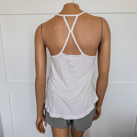 Hang Ten, White Tank-Don’t Worry Everything is Going to be Amazing- Size: Medium - Picture 3 of 8